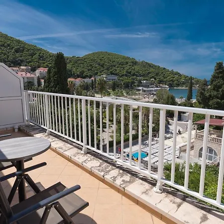 Otel Perla 3*