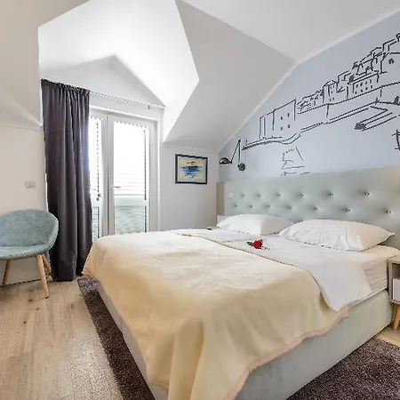 Ξενοδοχείο Perla 3*